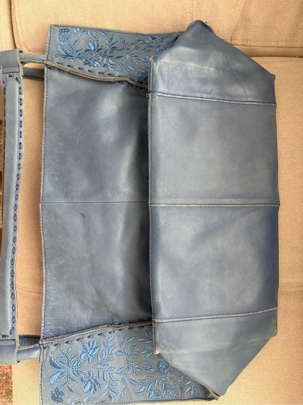 The Sak Los Feliz Large Tote Blue Leather Embroidered Bag - Picture 9 of 9